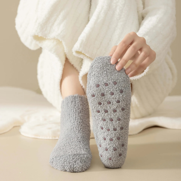 Floor Socks: Snuggle Dots - 3 Pairs