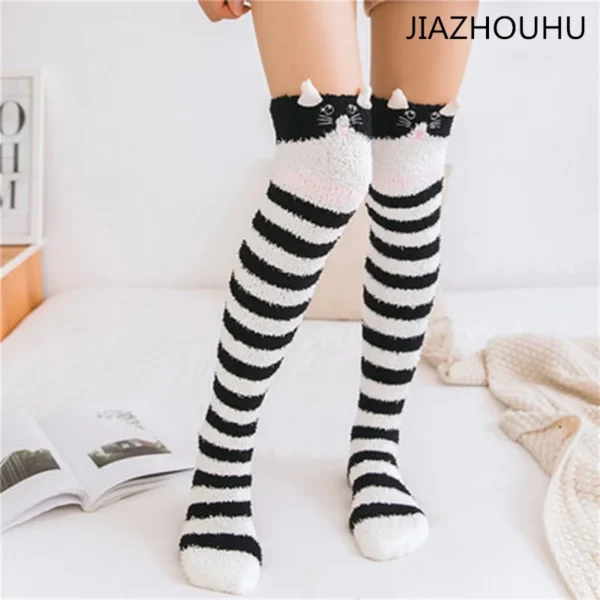 Floor Socks: Animal Knee Socks - Image 5