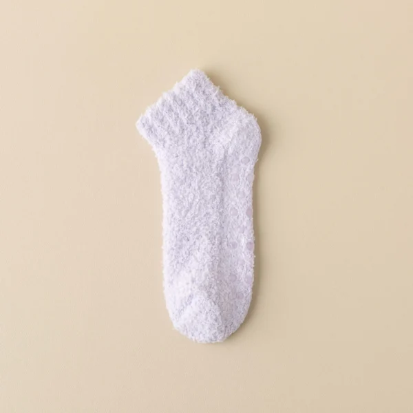 Floor Socks: Snuggle Dots - 3 Pairs - Image 5