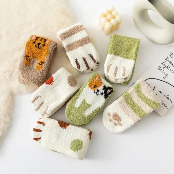 Floor Socks: Paw Prints - Image 6