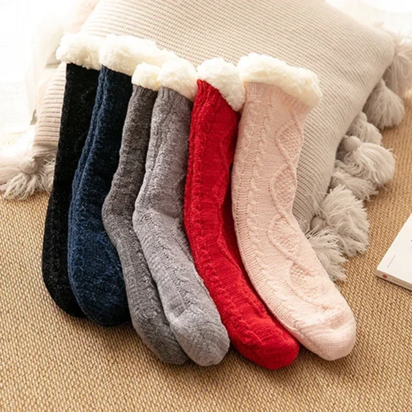 Floor Socks: Winter Hug - Image 6